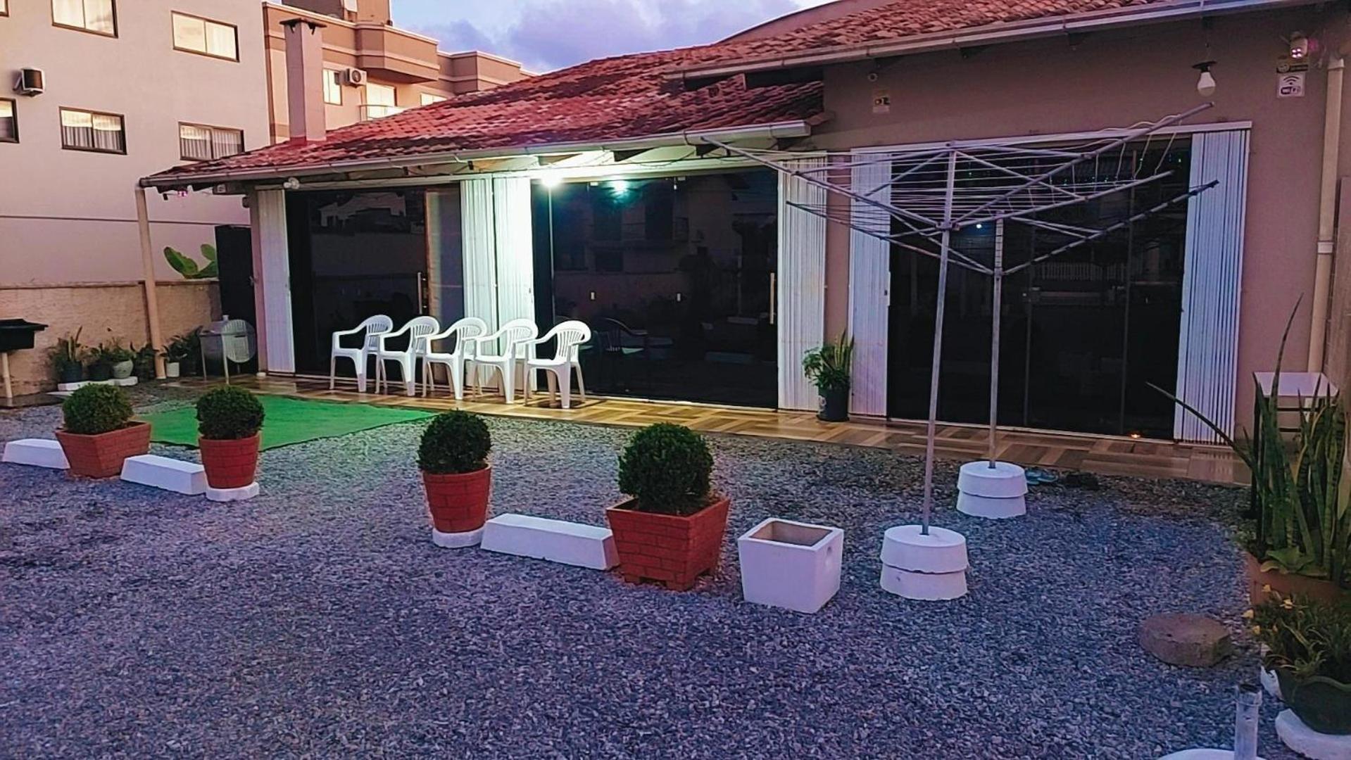 Quarto Em Hospedagem Miraguaia No Gravata 03 Navegantes Luaran gambar
